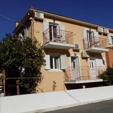 Afrodite 17 Spacious Apartment شقة *